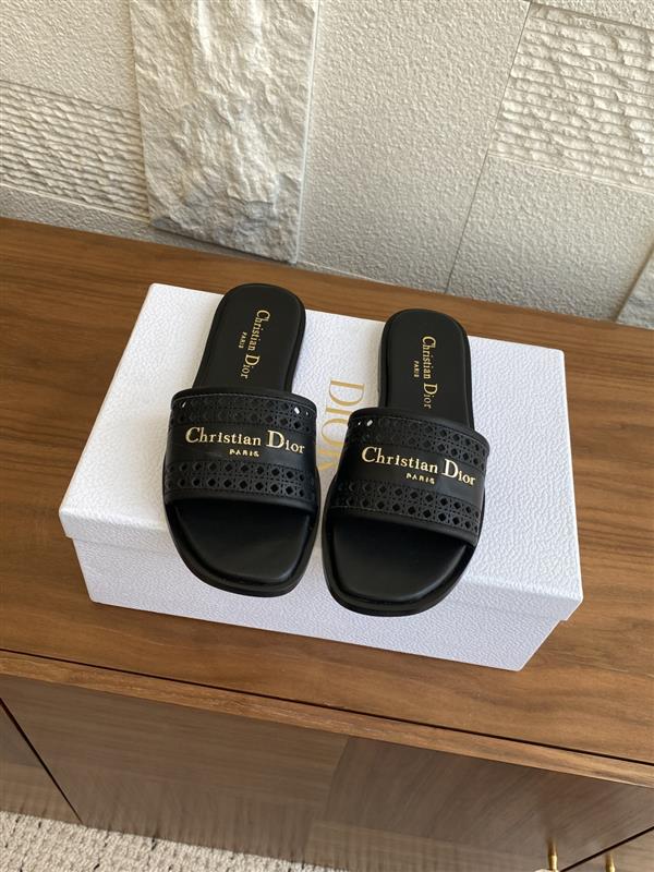 20251128184323915 310